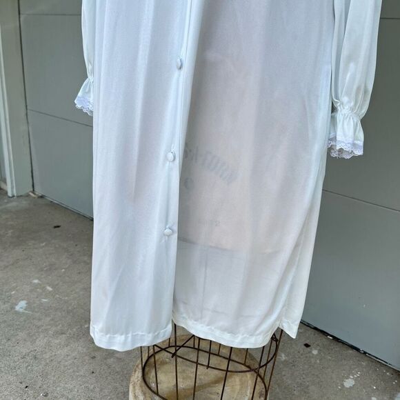 Vintage Miss Elaine Sheer Mint Robe with Lace Trim - Button Down - Picture 5 of 12